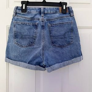 Dark washed no holes American Eagle denim shorts